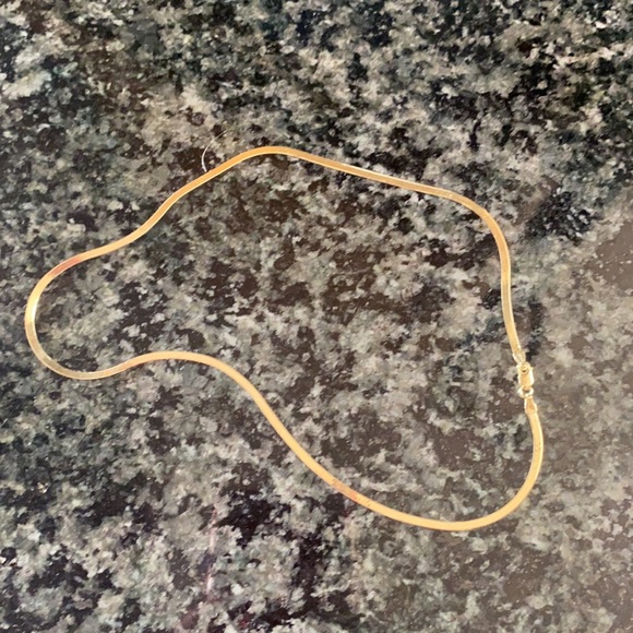 10K Gold 3mm herringbone Chain Necklace 16” inches - Picture 12 of 15